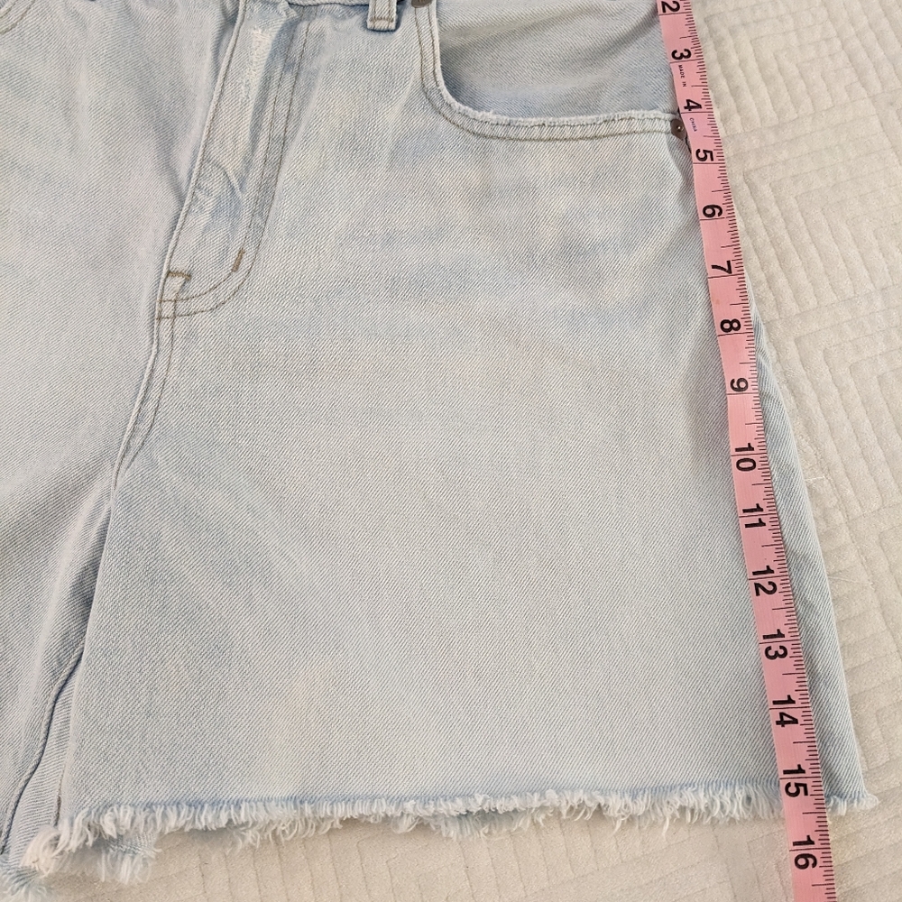 MADEWELL Jean Shorts Women Size 29 The 90s Mid-Length Denim Raw Hem - Picture 13 of 14